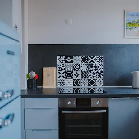 アパート Le Cote Ouest - 2 Bedroom With Garage ディジョン