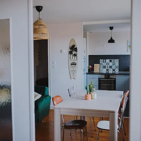 Le Cote Ouest - 2 Bedroom With Garage アパート