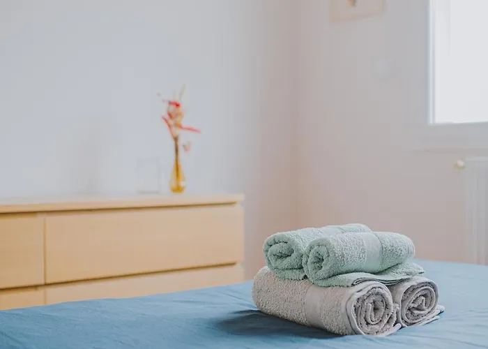 Le Cote Ouest - 2 Bedroom With Garage アパート *