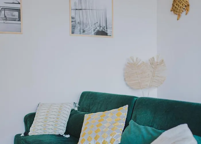 アパート Le Cote Ouest - 2 Bedroom With Garage ディジョン