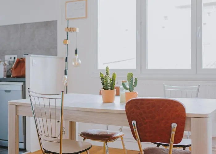 Le Cote Ouest - 2 Bedroom With Garage